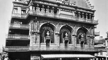 Koninklijke Vlaamse Schouwburg (KVS)