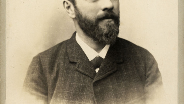 Mac Leod, Julius
