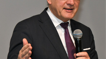 Peeters, Kris