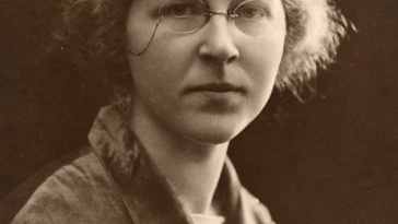 Putman, Julia