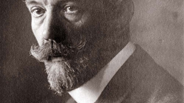 Von Bethmann-Hollweg, Theobald