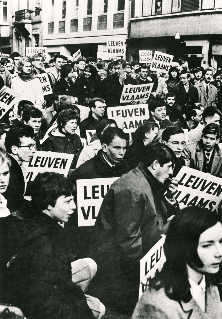 Manifesterende studenten in Leuven, 26 april 1967. (Universiteitsarchief KU Leuven, AMVS)