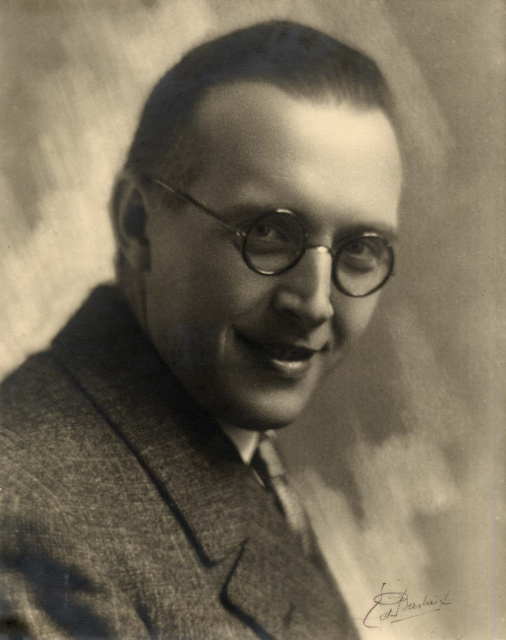 Jozef Simons, ca. 1918. Foto Edgar Barbaix. (Collectie Stad Antwerpen, Letterenhuis, tglhph10008)