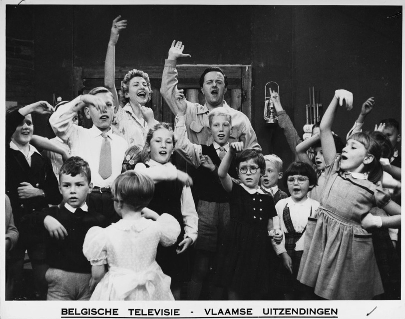 Sfeerbeeld tijdens de opname van het programma Kom toch eens kijken met Tante Terry en Nonkel Bob, 1 oktober 1955. (Archief VRT)