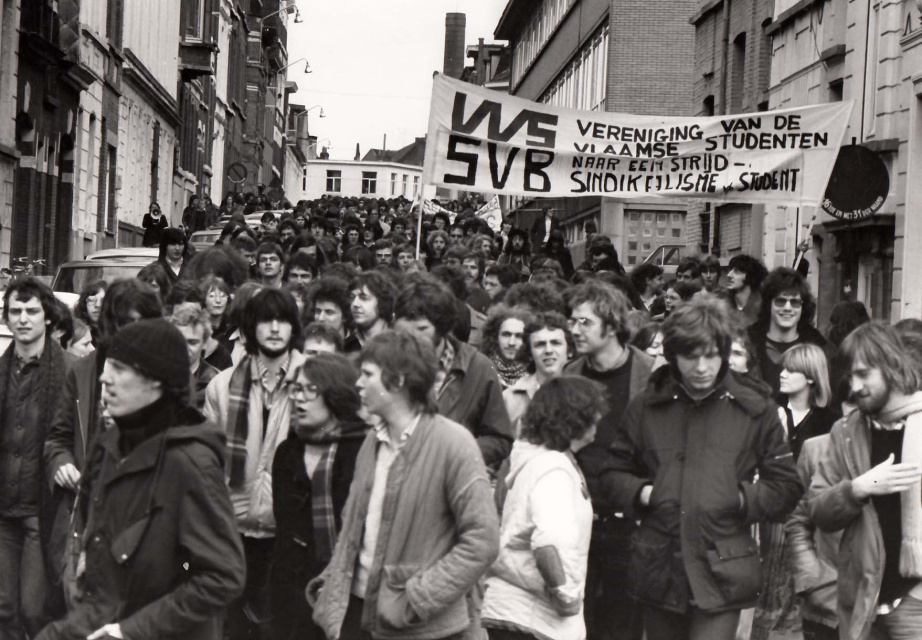 Een VVS-spandoek in een studentenbetoging in Gent, s.d. (Amsab-ISG, fo021584)