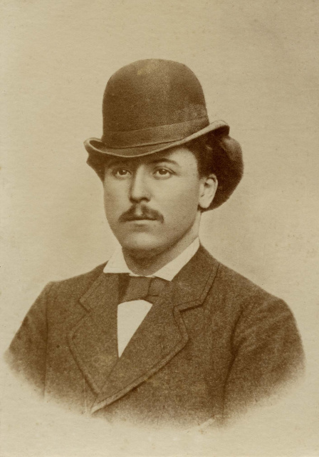 Albrecht Rodenbach, s.d. Foto Gustave Pieters. (Collectie Stad Antwerpen, Letterenhuis, tglhph4633)