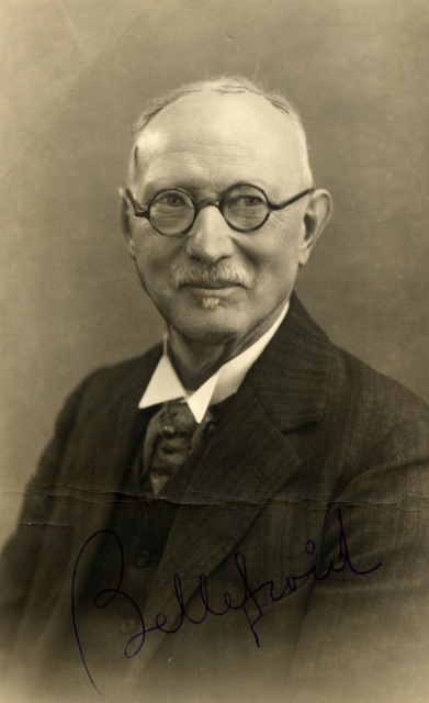 Paul Bellefroid, 1937. (Collectie Stad Antwerpen, Letterenhuis, tglhph11936)