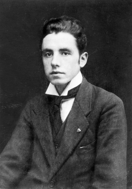 Gaston Burssens, 1917. (Collectie Stad Antwerpen, Letterenhuis, tglhph10458)