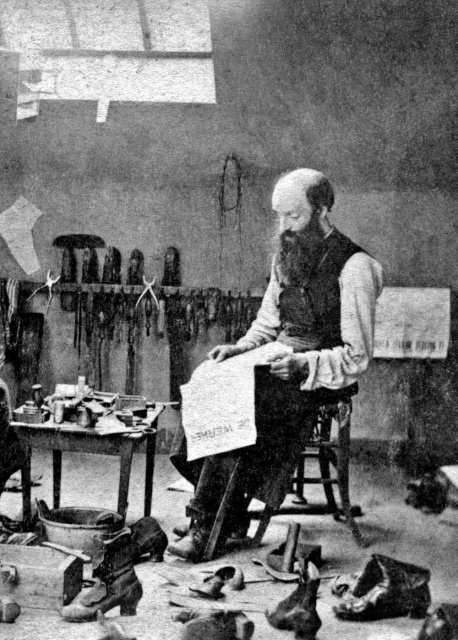 Filip Coenen in zijn werkplaats, 1892. (Amsab-ISG, fo002217)