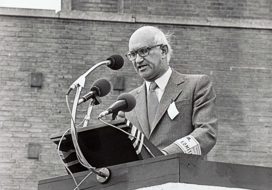 Paul Daels tijdens een IJzerbedevaart, s.d. Foto Studio Dann. (ADVN, VFB1811/3)