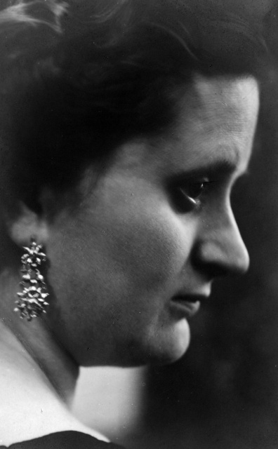 Elza de Clercq, 1936. (Collectie Stad Antwerpen, Letterenhuis, tglhph14075)