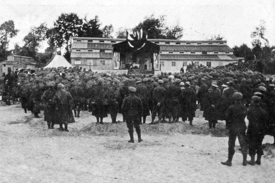 Opvoering door het Vlaamse Fronttoneel, De Panne, ca. 1918. (ADVN, VFFY55/299)