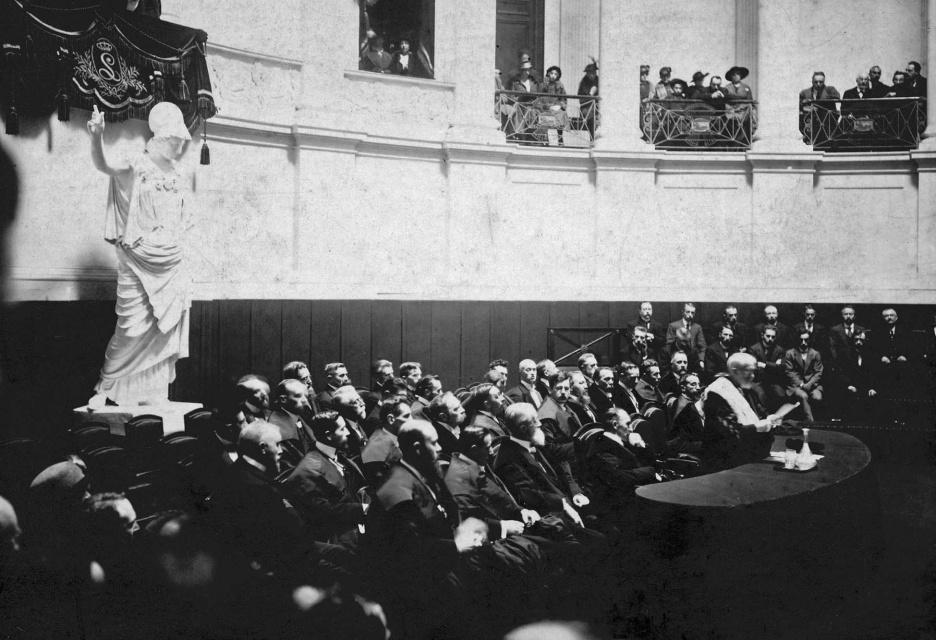 Plechtige opening van de Vlaamsche Hoogeschool door rector Peter Hoffmann, 24 oktober 1916. (Collectie Stad Antwerpen, Letterenhuis, tglhph43272)