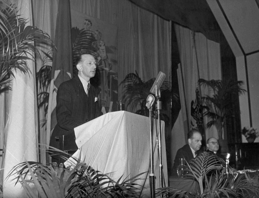Toespraak van Robert Houben op de vijfenderdigste editie van de Vlaamse Sociale Week van het ACW, Leuven, 4 tot 6 januari 1954. (KADOC, kfb000632)