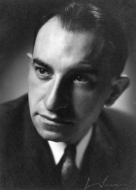 Paul Lebeau, ca. 1945. Foto Lode Segers. (Collectie Stad Antwerpen, Letterenhuis, tglhph48670)