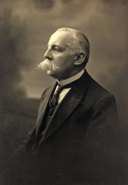 Julius Pée, ca. 1935. (Collectie Stad Antwerpen, tglhph26661)