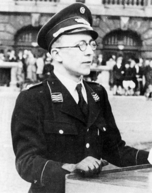 Remi Piryns, in NSJV-uniform met de rang van Stamheer, ca. 1942-1944. Uit: J. Vincx, Vlamingen in Uniform 1940-1945, deel 3, 1981.