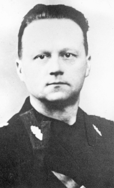 Jozef Podevijn in het uniform van de Dietse Militie/Zwarte Brigade. (ADVN, VFA4833)