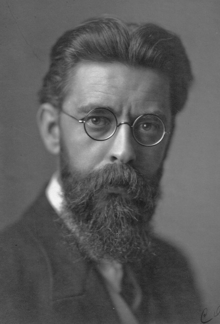 August van Cauwelaert, s.d. Foto Edgar Barbaix. (Collectie Stad Antwerpen, Letterenhuis, tglhph11600)