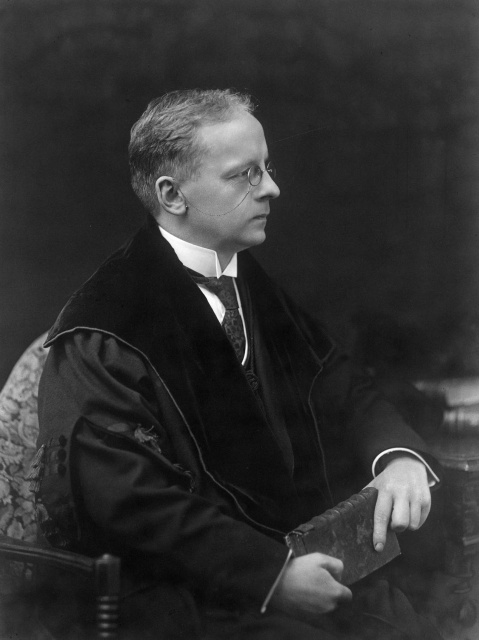 Emiel van Dievoet, 25 oktober 1931. Foto F. Beguin. (Collectie Stad Antwerpen, Letterenhuis, tglhph22003)