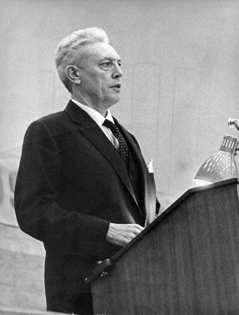 Toespraak van Hendrik Fayat tijdens een zitting van de August Vermeylenkring in het Congrespaleis in Brussel, s.d. (Amsab-ISG, fo004968)