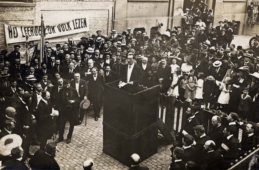 Toespraak van August Vermeylen tijdens de Consciencefeesten in Brussel, 21 juli 1912. (Collectie Stad Antwerpen, Letterenhuis, tglhph5949)
