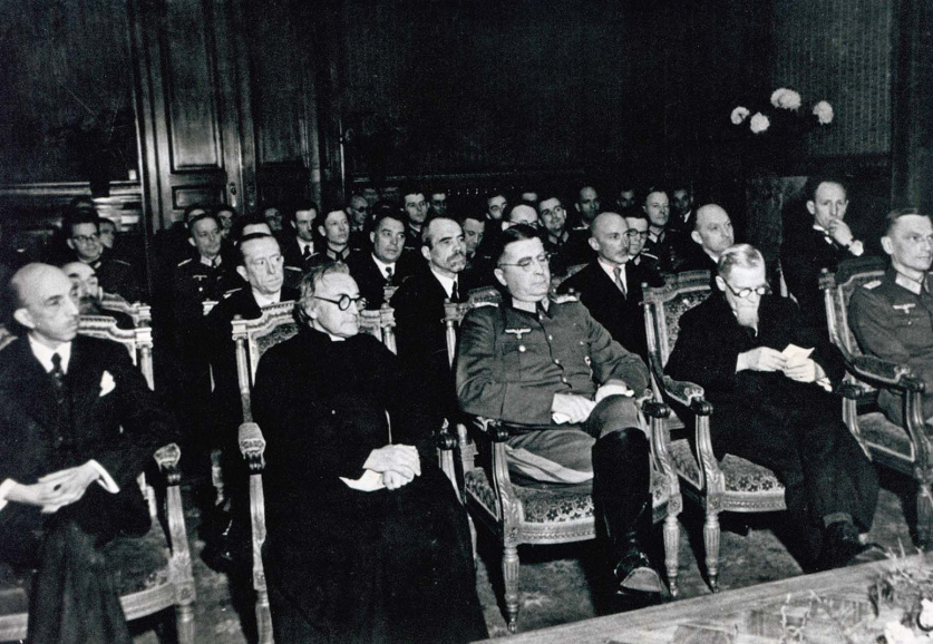 Aanstelling van Cyriel Verschaeve als voorzitter van de Kultuurraad, in aanwezigheid van onder meer Militärverwaltungschef Eggert Reeder, Filip de Pillecyn en Ernest Claes, 7 november 1940. (ADVN, VFAL182)