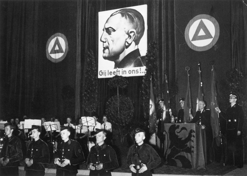 Herdenking van Joris van Severen in Gent door het Vlaamsch Nationaal Verbond, 21 mei 1942. (Amsab-ISG, fo003634)