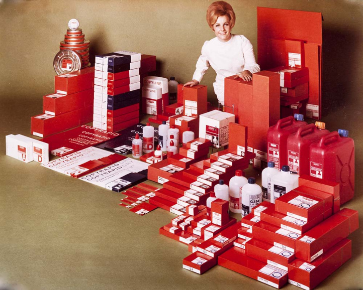 Schaalvergroting en fusies waren het gevolg van de toenemende internationalisering van de economie. In 1964 werd Agfa-Gevaert opgericht, voor 50% in handen van het Duitse Bayer. (Archief Agfa-Gevaert)