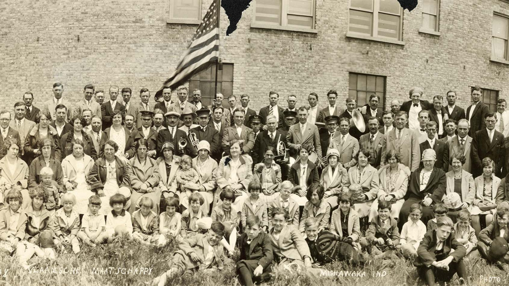 <p>Bijeenkomst van <em>Broederen Kring</em>, een vereniging van Vlaamse immigranten in Mishawaka (Indiana), 3 juni 1928. (ADVN, VFD237)</p>
