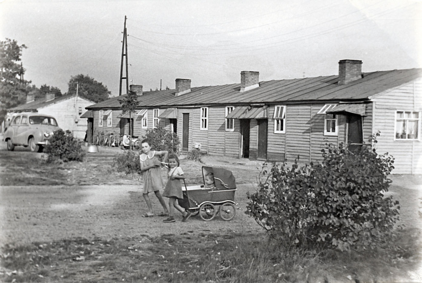 Barakkenkamp voor arbeidsmigranten in het Limburgse dorp Lanklaar, 1959. (Amsab-ISG, fo001799)