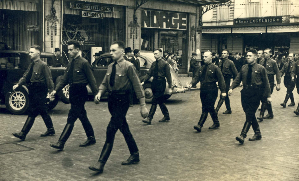 Mars van DMO-militanten tijdens de zevende Landdag van het Verdinaso, Gent, 7 september 1938. (ADVN, VFA849)