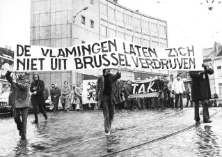 Betoging van het TAK in het kader van de 'lokettenkwestie' in Schaarbeek, 1975. Foto Studio Dann. (ADVN, Dann/GD5)