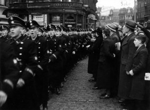 Optocht van de Germaansche-SS Vlaanderen, Antwerpen, 8 november 1942. (CegeSoma/Rijksarchief, 26327)