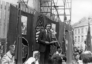 Toespraak van Karel van Miert tijdens de 1 mei-viering in Leuven, 1 mei 1978. (Amsab-ISG, fo009120)