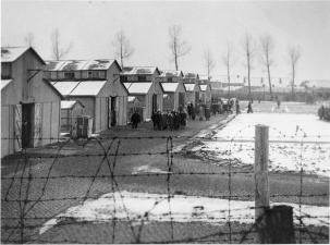 Zicht op het gevangeniskamp in Lokeren, 1944-1947. (ADVN)