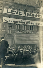 Verkiezingsbijeenkomst van de Frontpartij voor het Vlaams Huis in Roeselare, december 1928. (ADVN, VFA1446)